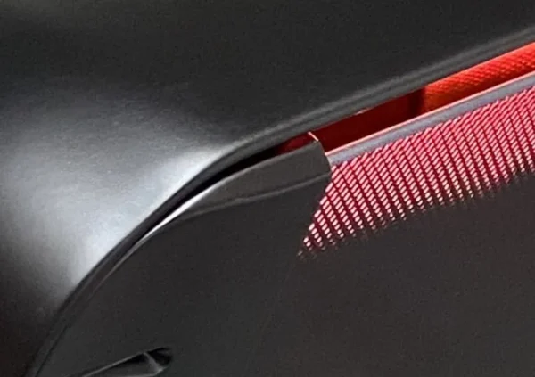 Heliosa Black 66 close up