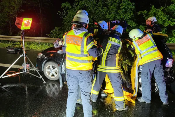 HYPOTHERMSAVE in use at a car accident site